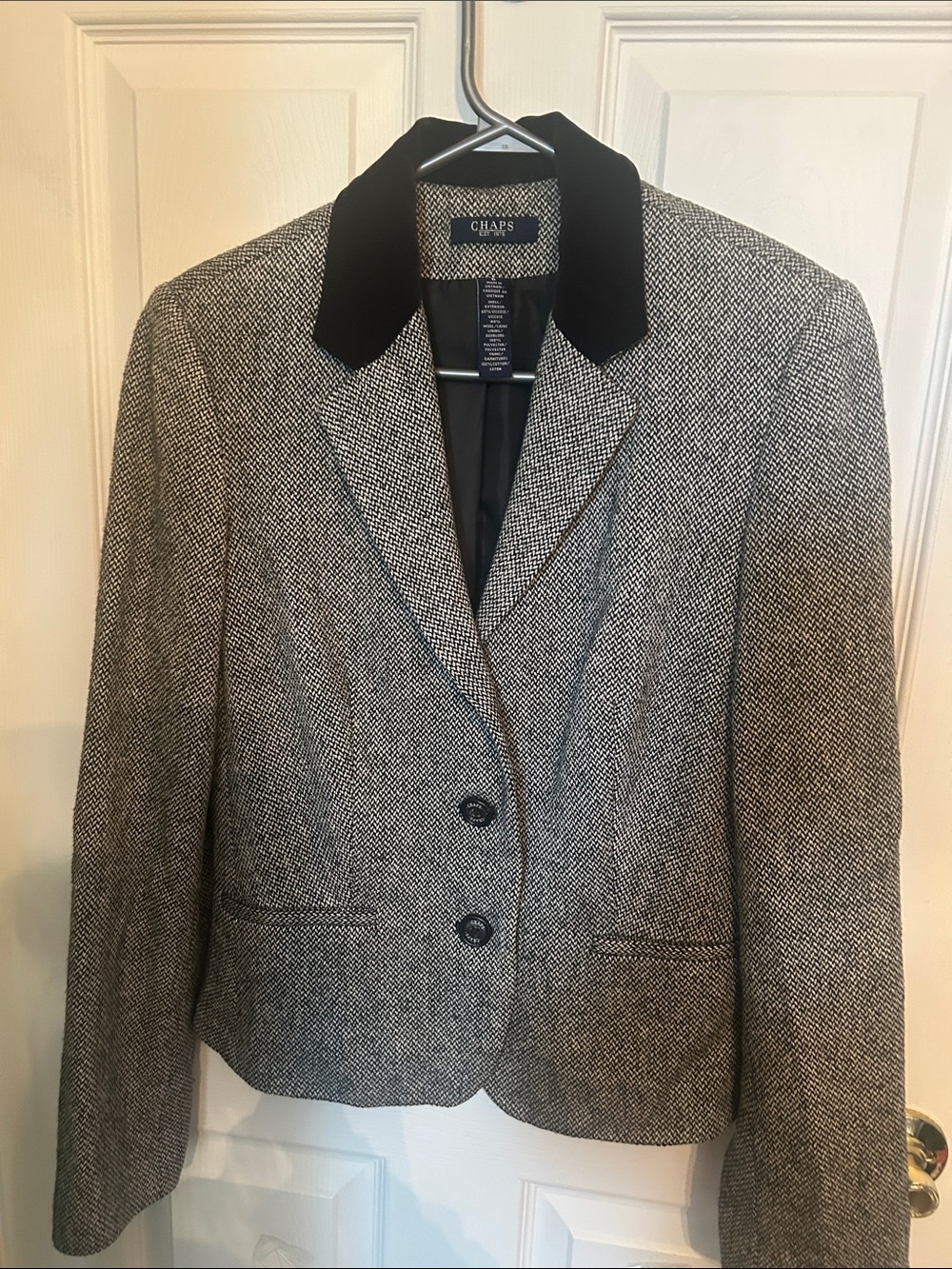 Chaps Gray Tweed Blazer with Black Velvet Collar